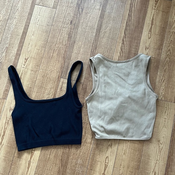 Tank top bundle - Picture 2 of 2